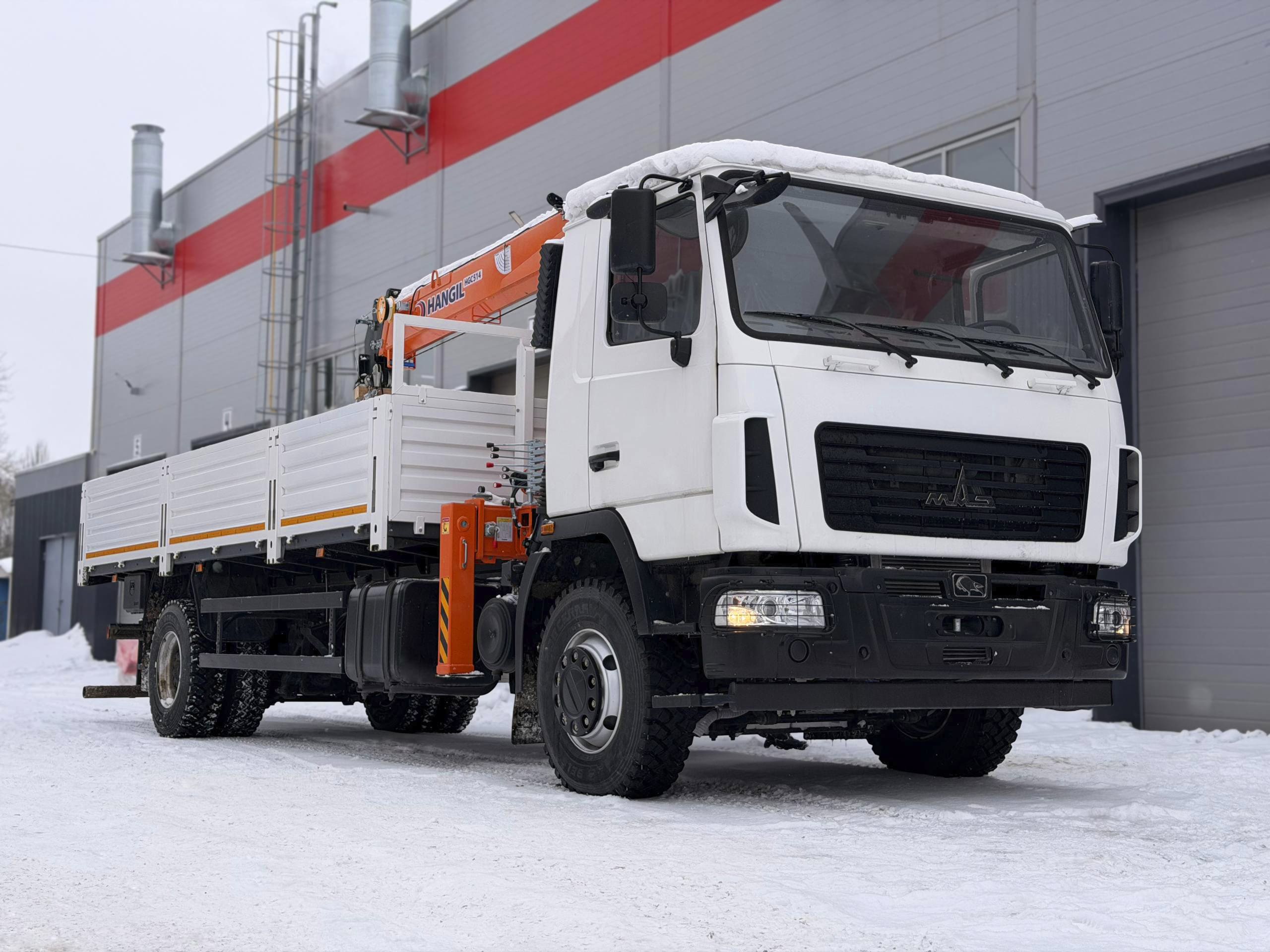 Бортовой грузовик МАЗ 534026-8520-000 с КМУ HANGIL
