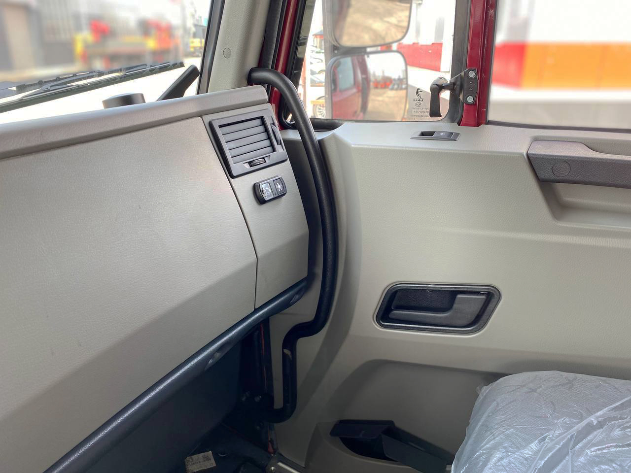 photo_5242458402171509481_y копия.jpg